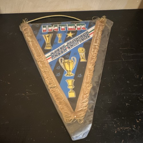 Inter gagliardetto triangolare